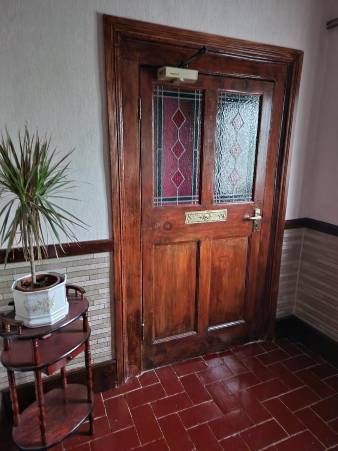 Hotel Ty Llew Llandysilio Exterior foto
